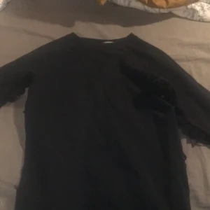 Eln klänning  - En klänning 