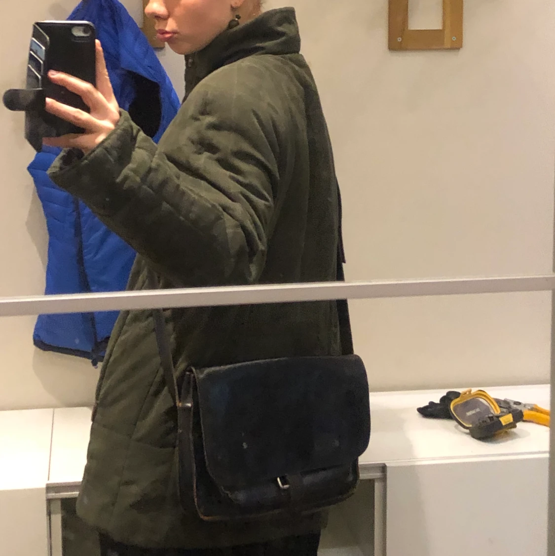 Svart skinn axelväska - 90