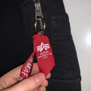 Alpha Industries - Snygg hoodie från alpha Industries strl S💓 nyskick, säljer den för den ej passade så den är som ny😽