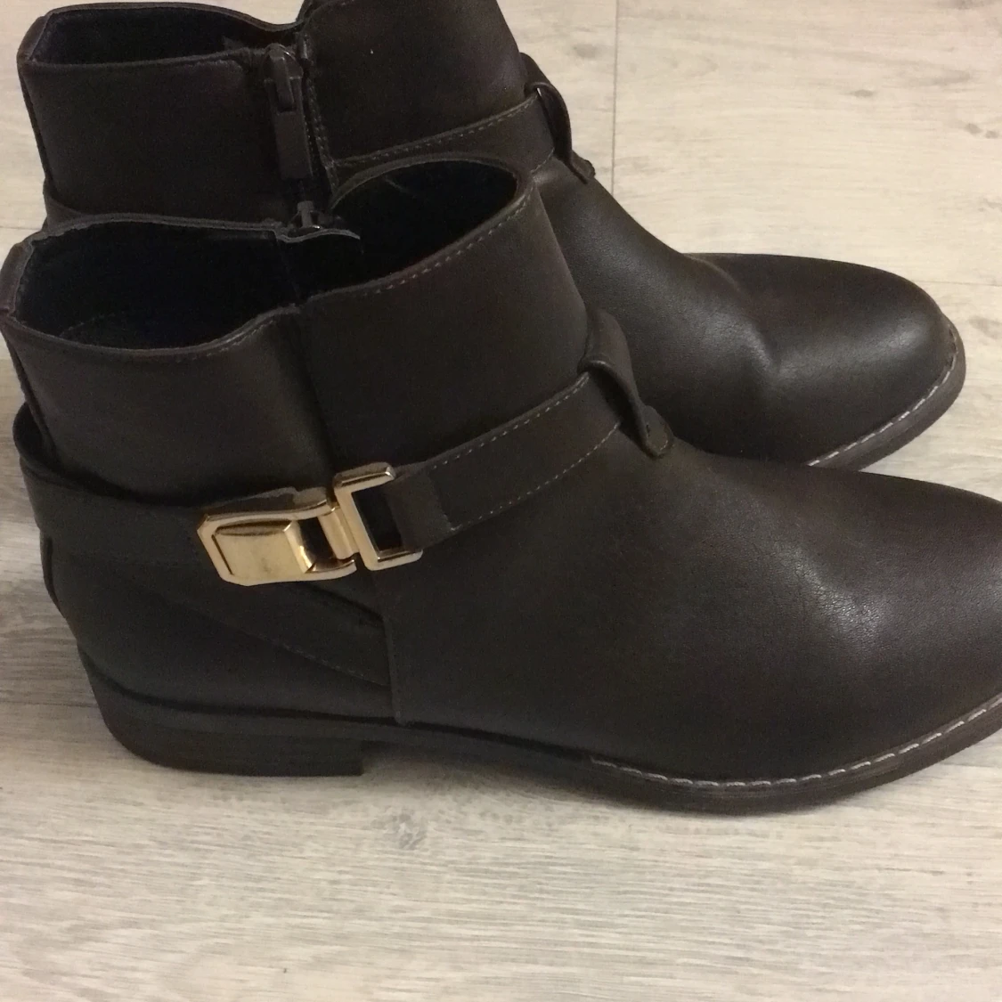 Skor brun str 40 - 91