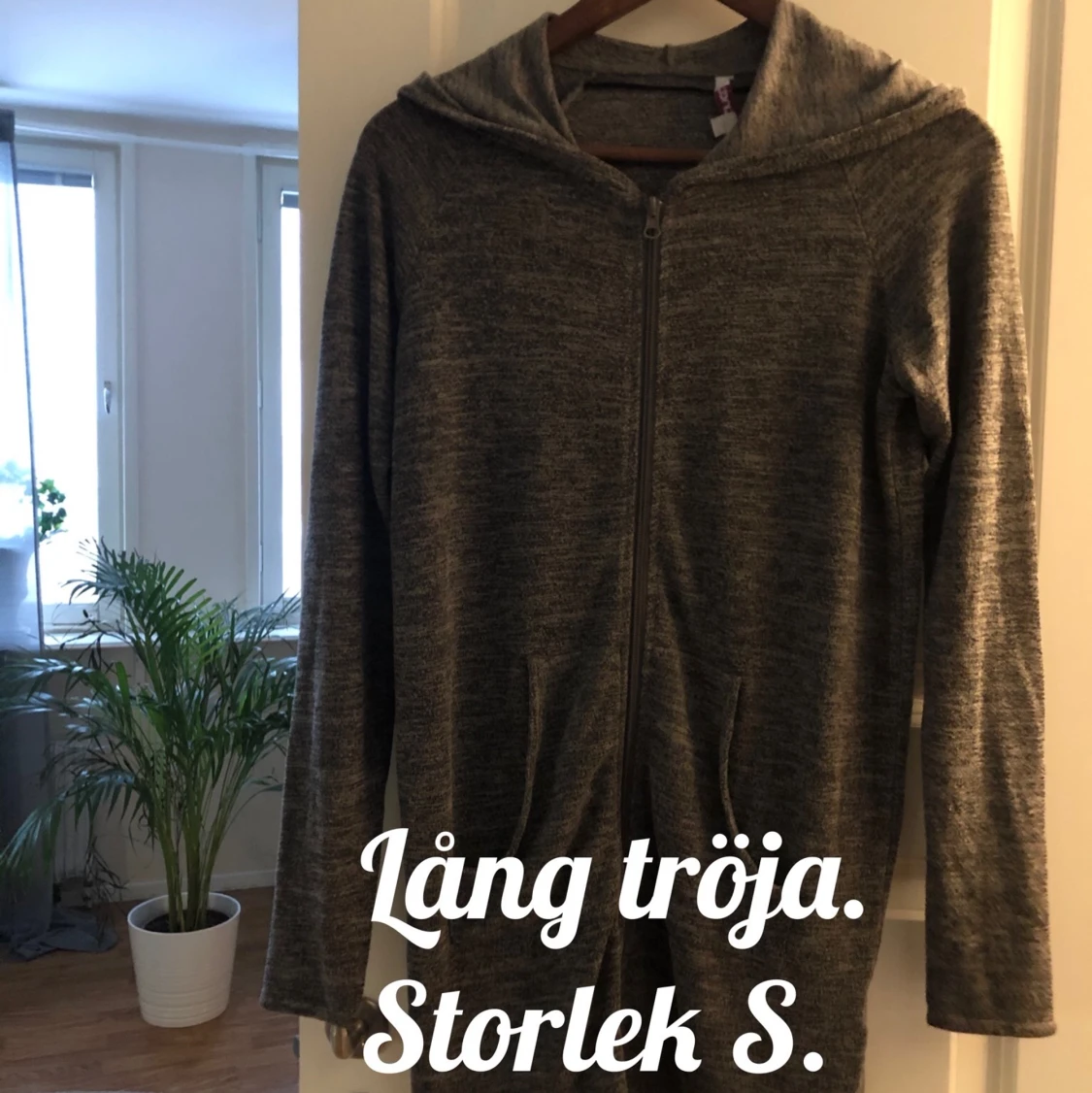Tröja med luva ✨