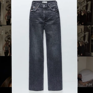 Jeans Zara - Populära slutsålda jeans från Zara, tvättade en gång, köpta här på Plick men tyvärr för stora. Storlek 36 