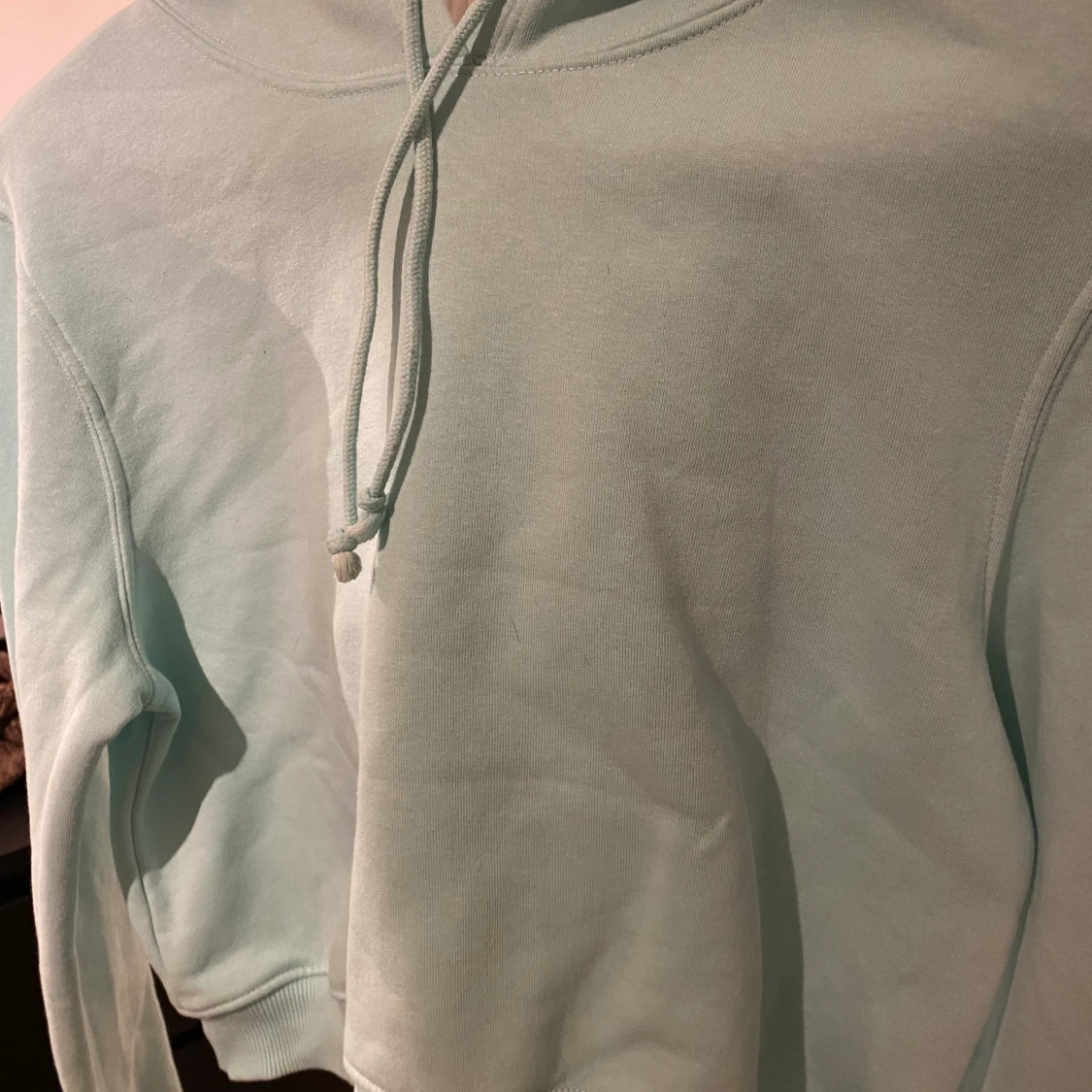 Croppad blå hoodie - 90