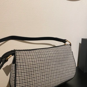 Väska - Nytt skick, rymlig 