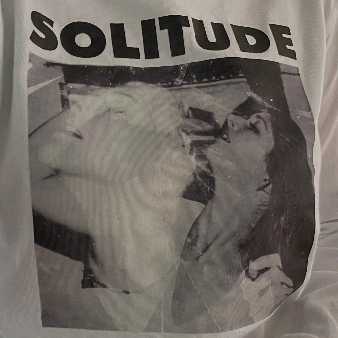 Vit tröja med tryck - 37