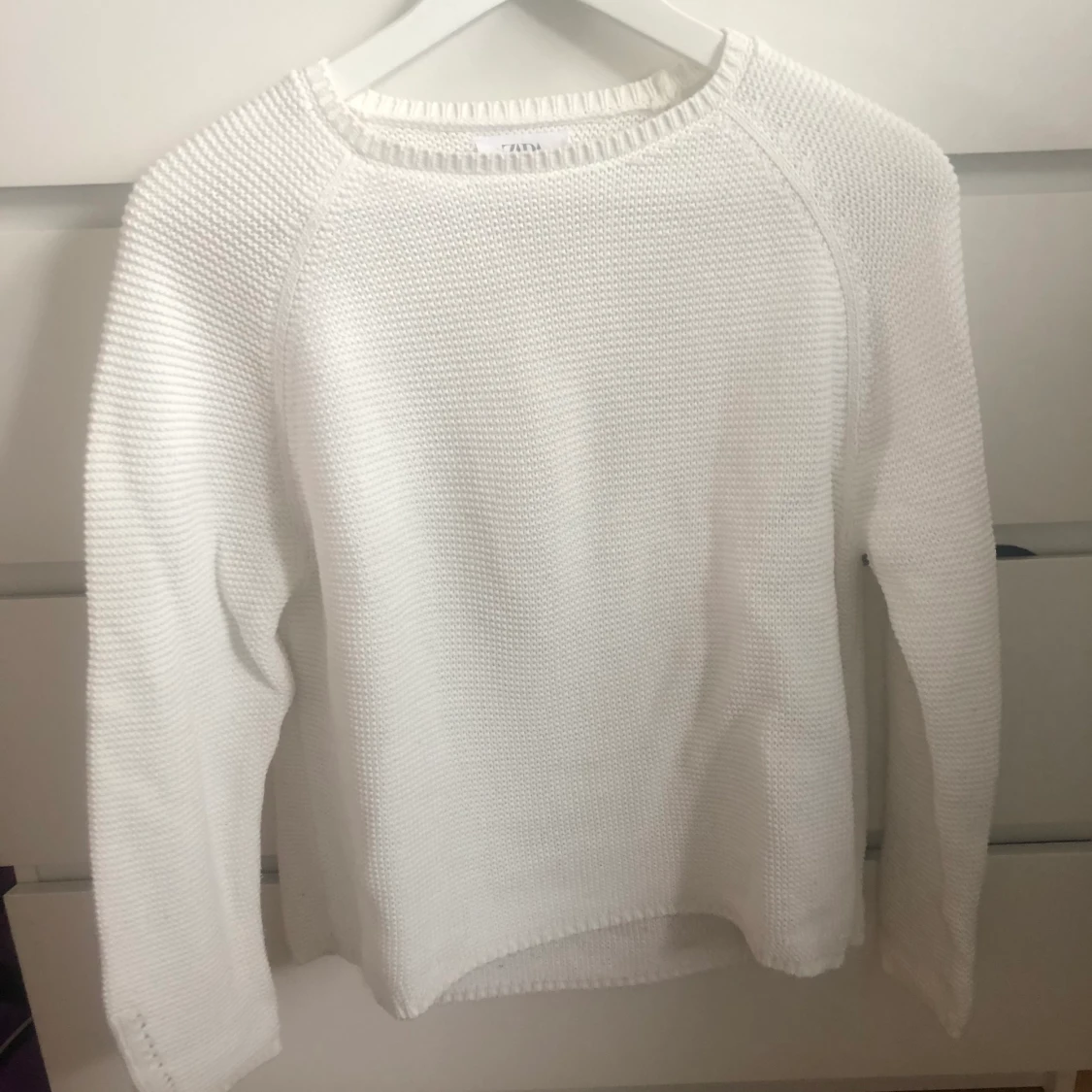 Vit stickad tröja från Zara