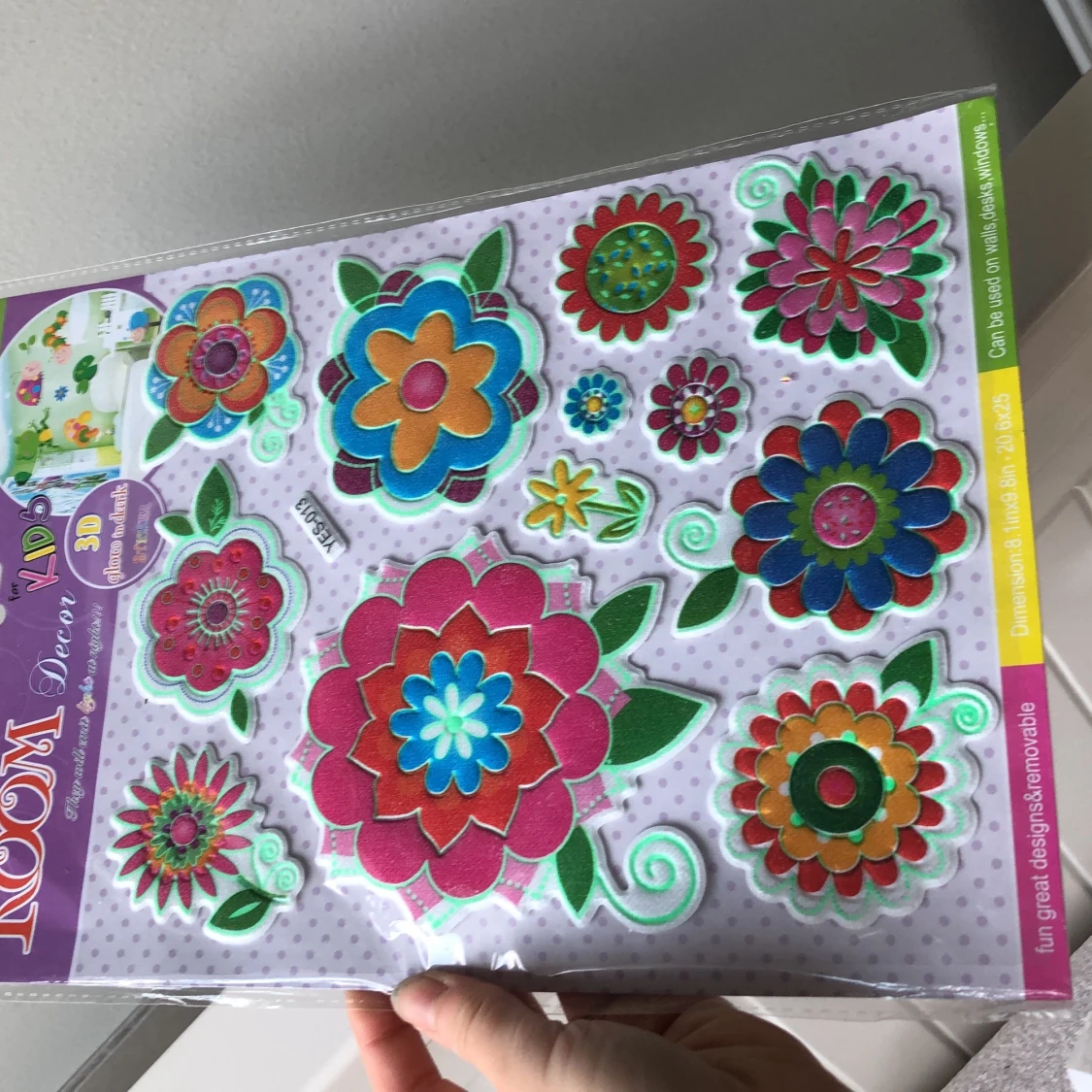 Klistermärken som lyser i mörkret! - 90