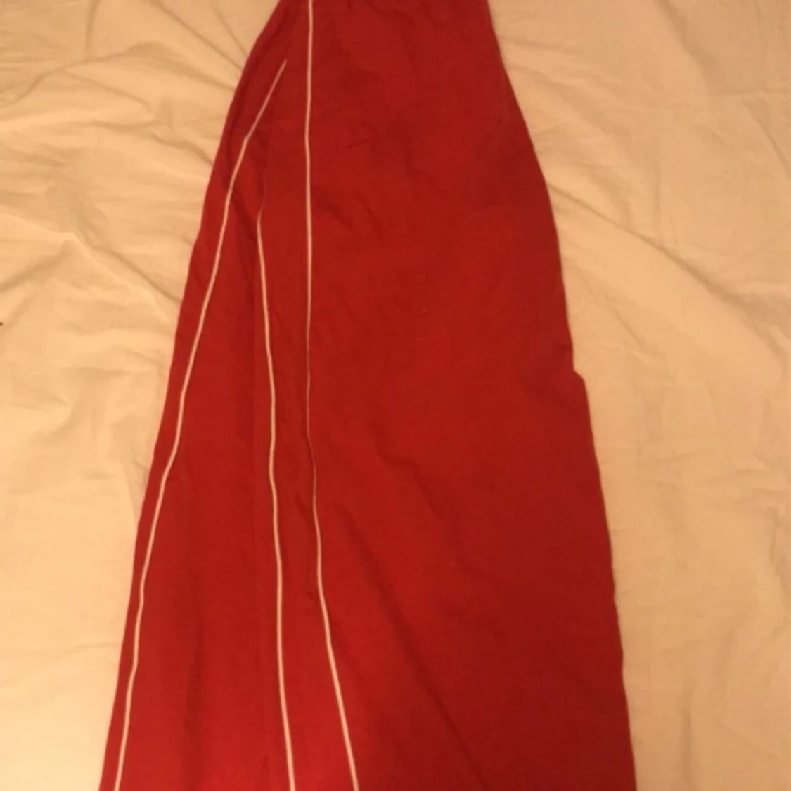 Röda vida byxor  - 90