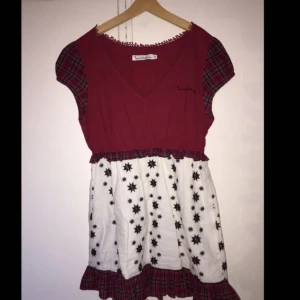  - Klänning från Bondelid i mycket gott skick. Strl S. 