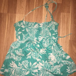  - Turkost sommarlinne