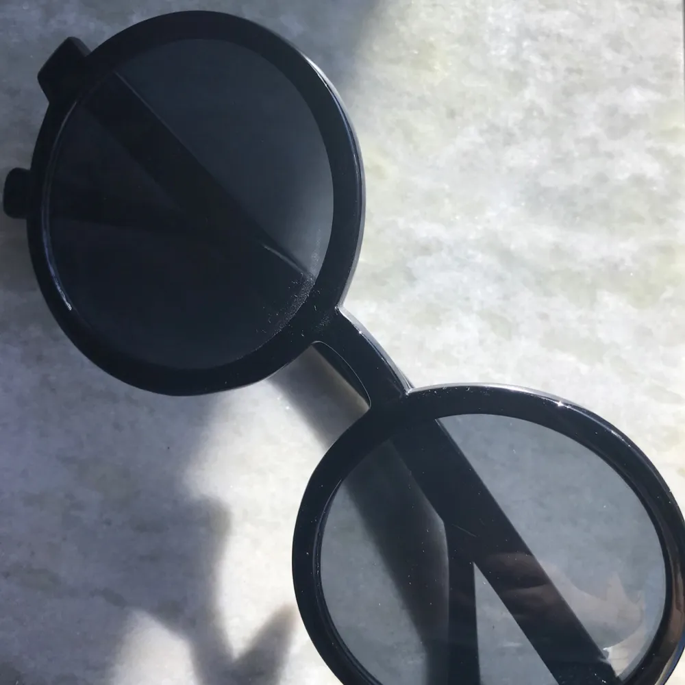 Urban Outfitters solglasögon, använda en gång!. Accessoarer.
