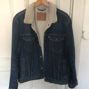  - Fodrad jeansjacka från Levi's
