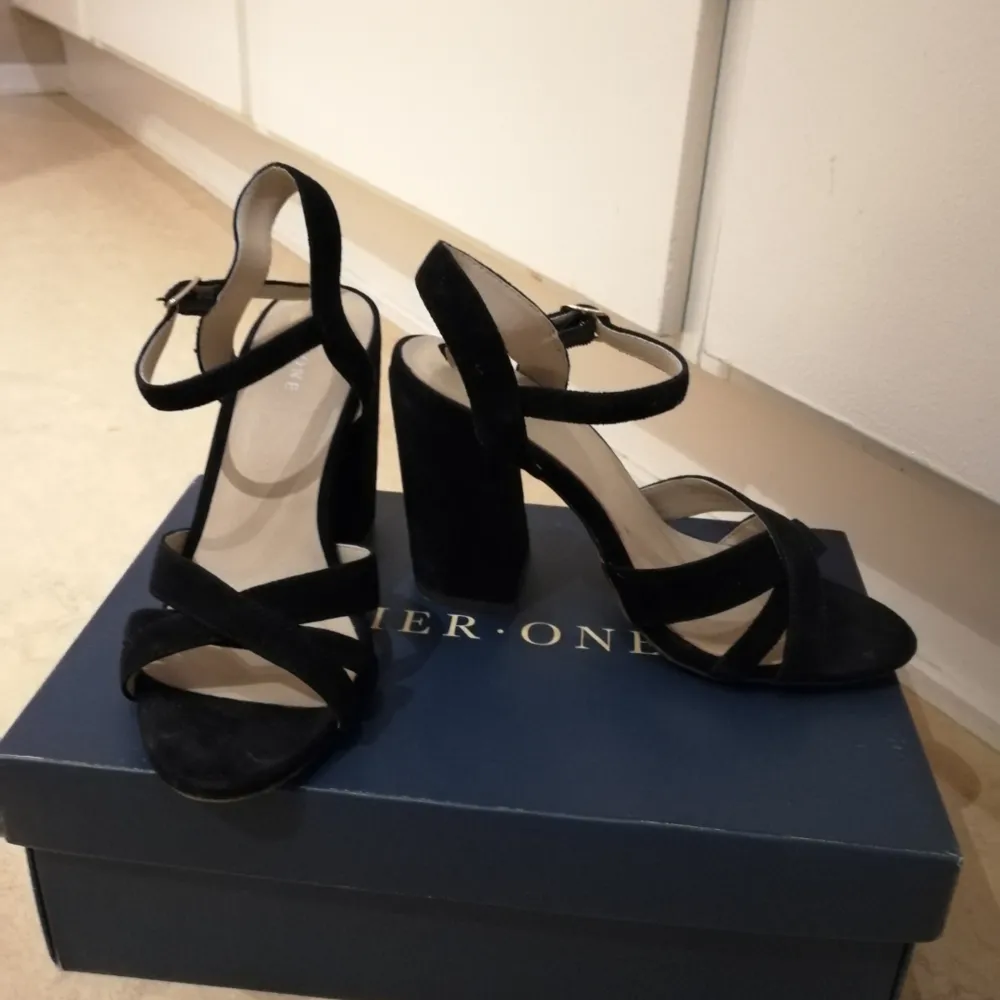 Pier One high heeled shoes, black, used only on one event :) . Skor.