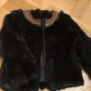  - Jättefin kaninpäls jacka, inga fel 👍