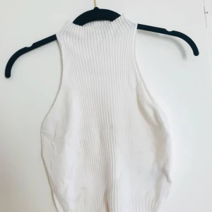  - 🌟polo-linne från bikbok, passat xs-m 🌟