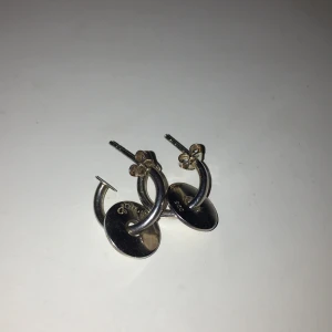 Öronhängen - Använda, saraha p