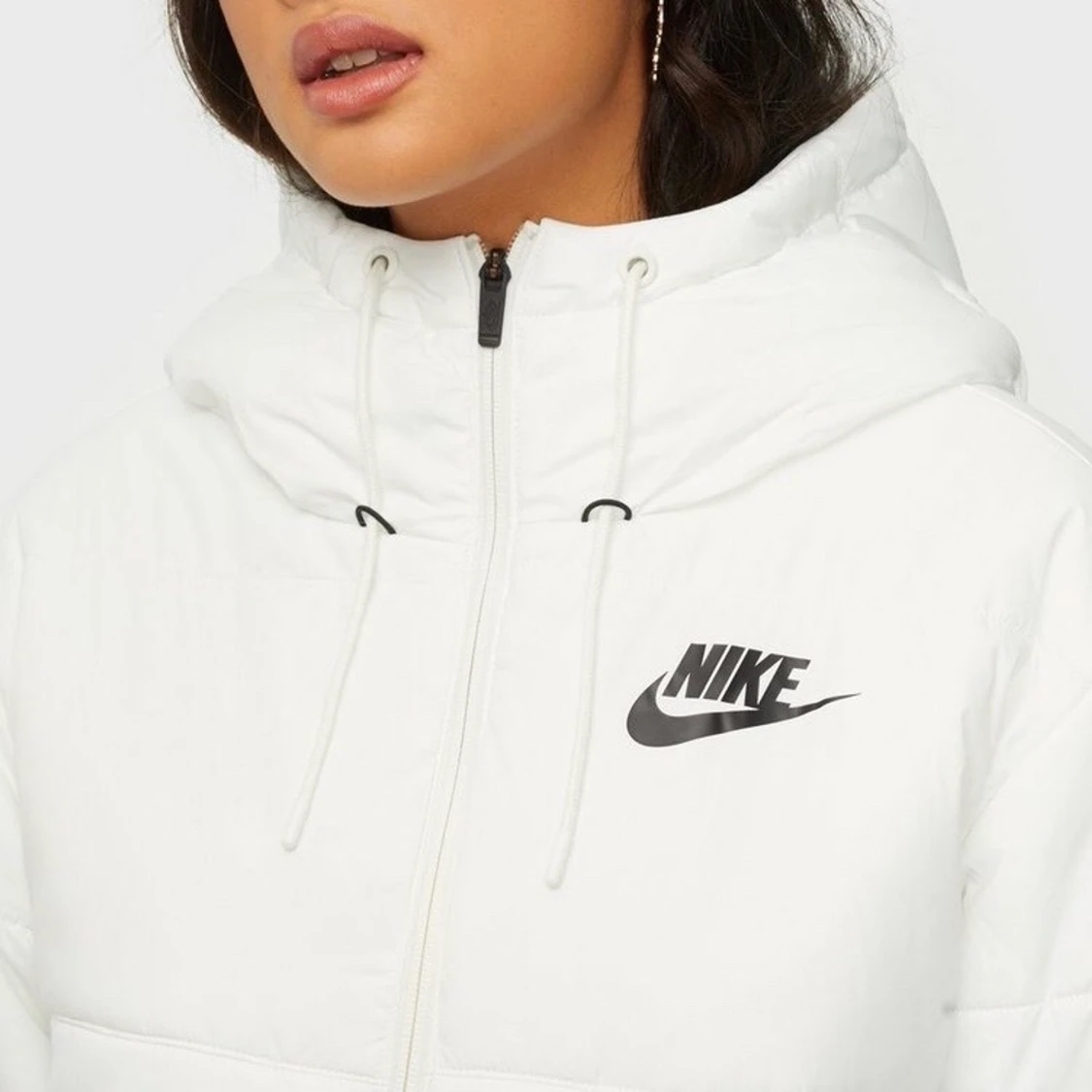 Vit vinter Nike jacka - 90