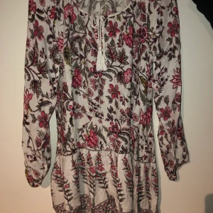 KLÄNNING - Klänning från NLY Trend! Köpare står för frakt❤️💖