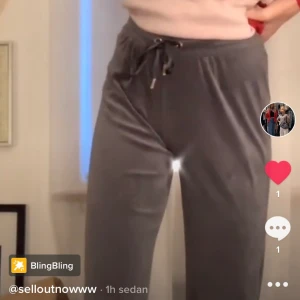 Mjukisbyxor - Säljer dessa skitsnygga mjukisbyxor i storlek xs från Gina Tricot 🦋 Tog bilderna från vårat tik tok konto selloutnowww ✨ Skriv för intresse