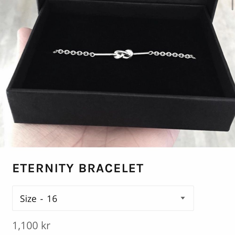 Eternity Braceler i äkta silver från Atom47. Nypris 1100kr, endast använt några få gånger. I perfekt skick.. Accessoarer.