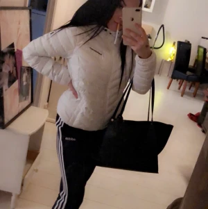 Peak performance jacka - Använd några enstaka gånger nypris: 2800kr 