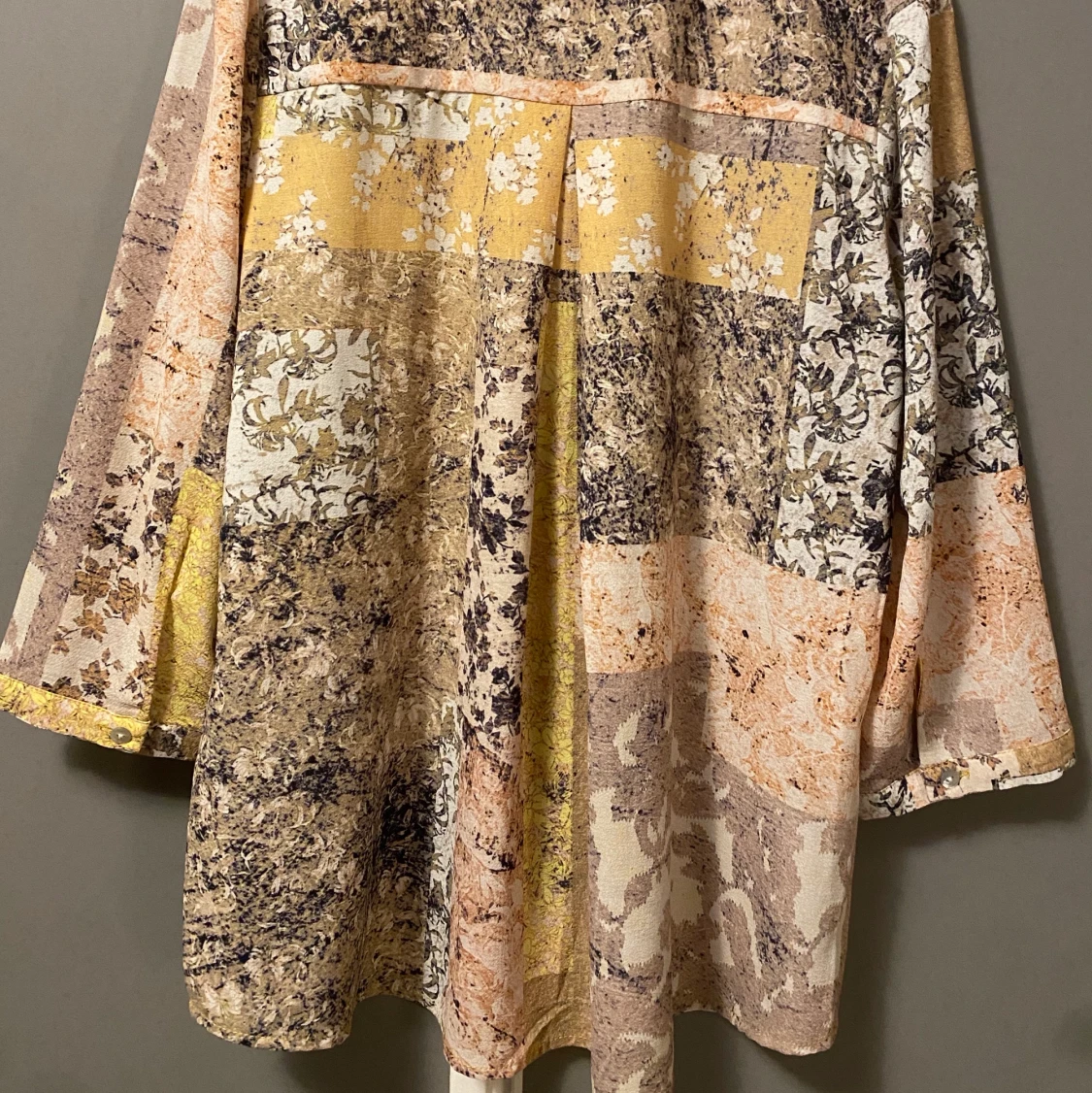 Mönstrad blus/skjorta - 90