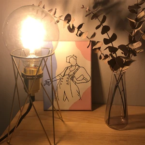 Harry styles-tavla - Broderad tavelduk med bild på Harry Styles från albumet fine line