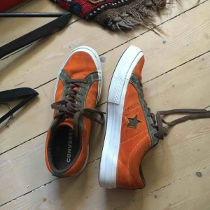  - Coola converse one star i fint skick