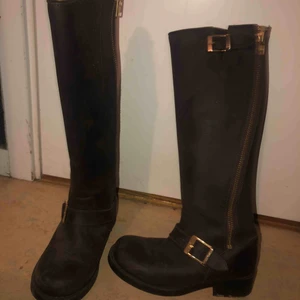  - Knappt använda Johnny bulls😊