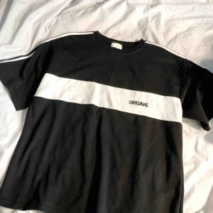  - Testad hemma men aldrig använd! Sitter löst och skönt! 40kr frakt eller mötas upp i Stockholms innerstad ♥️🌹 