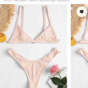  - Jättefin modell i storlek S men överdelen är dessvärre alldeles för liten för mig :( skulle alltså säga att den är mer som en XS. Oanvänd, lapparna sitter kvar. Materialet känns hållbart. 