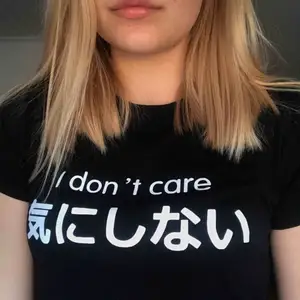 Svin skön Japansk tshirt❤️ endast använd en gång och är i väldigt bra skick, frakt tillkommer