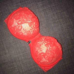  - Victoria Secret bh i fint skick