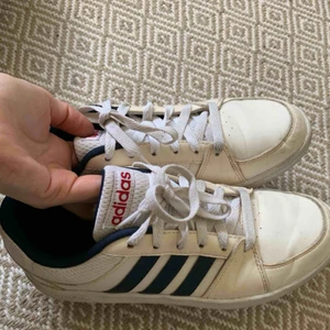 Adidas sneakers - Neo Adidas, ett par år men inte använt dom mycket alls