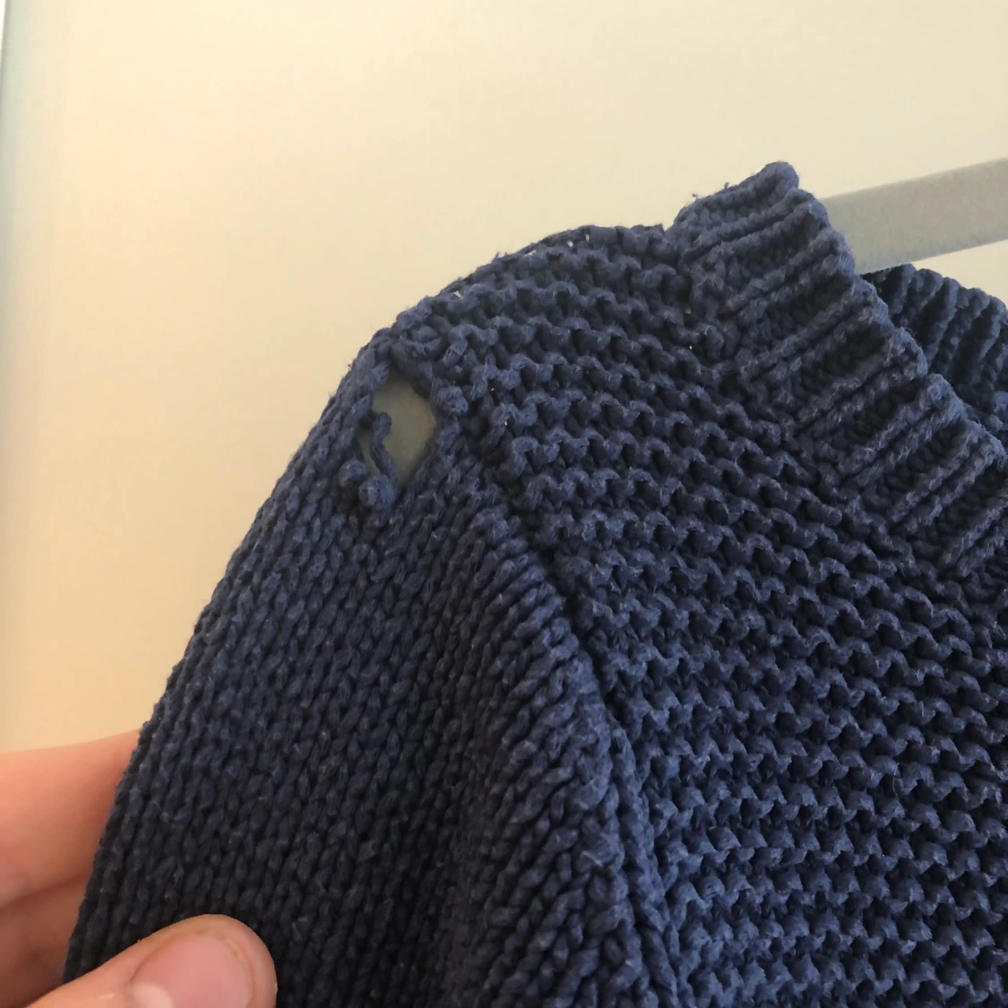 Marinblå tröja  - 91