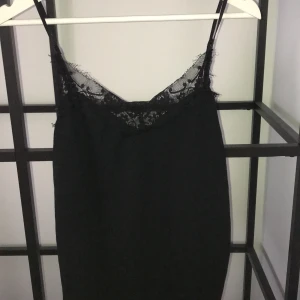 BLACK CAMI - Perfect condition, size L