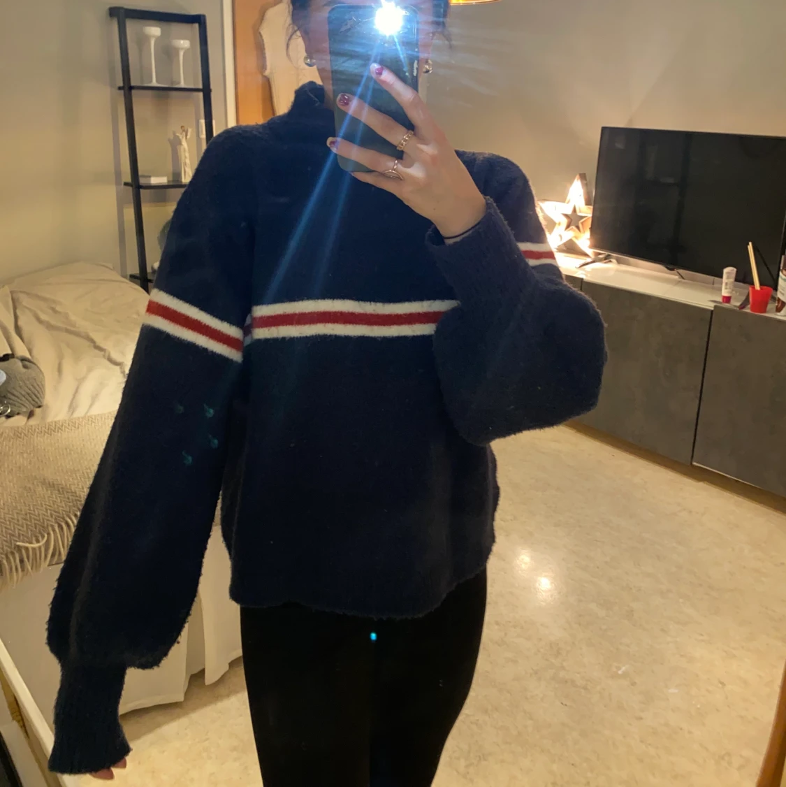 Stickad tröja med ballongärm - 90