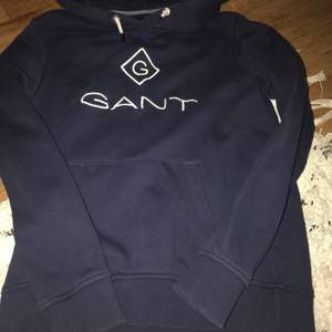 Fin Gant tröja i storlek Small. 300kr 