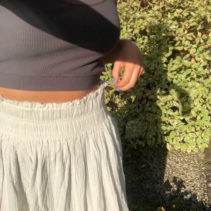 Långkjol - Fin vit långkjol! Storlek S