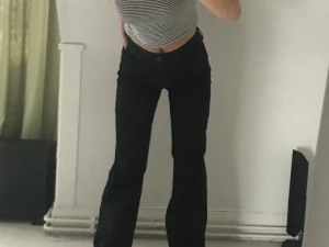 Wide leg 70sjeans - Grovt coola byxor i ett 70s stuk samtidigt som de är typ vida.. jävligt snygga och grym passform