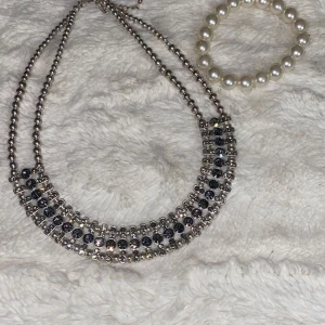 Fint halsband och armband - Fint halsband och armband, frakt 9 kr❤️