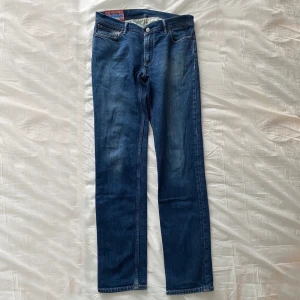 Acne jeans - Säljer mina Acne jeans! Storlek: 34/32  Nypris: 2400. Skriv ifall du är intresserad.  🌏 