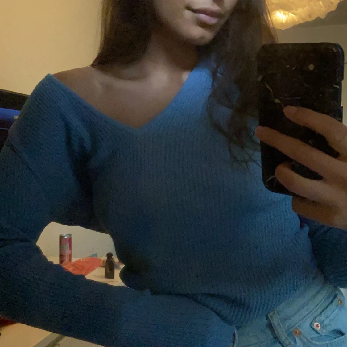 Blå V-ringad stickad tröja  - 90