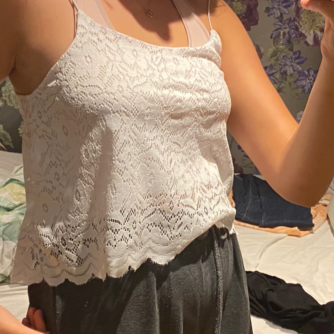 vit topp med spets! strl M