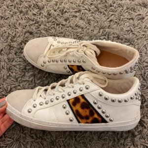  - Zara skor, bra skick, köparen står för frakten