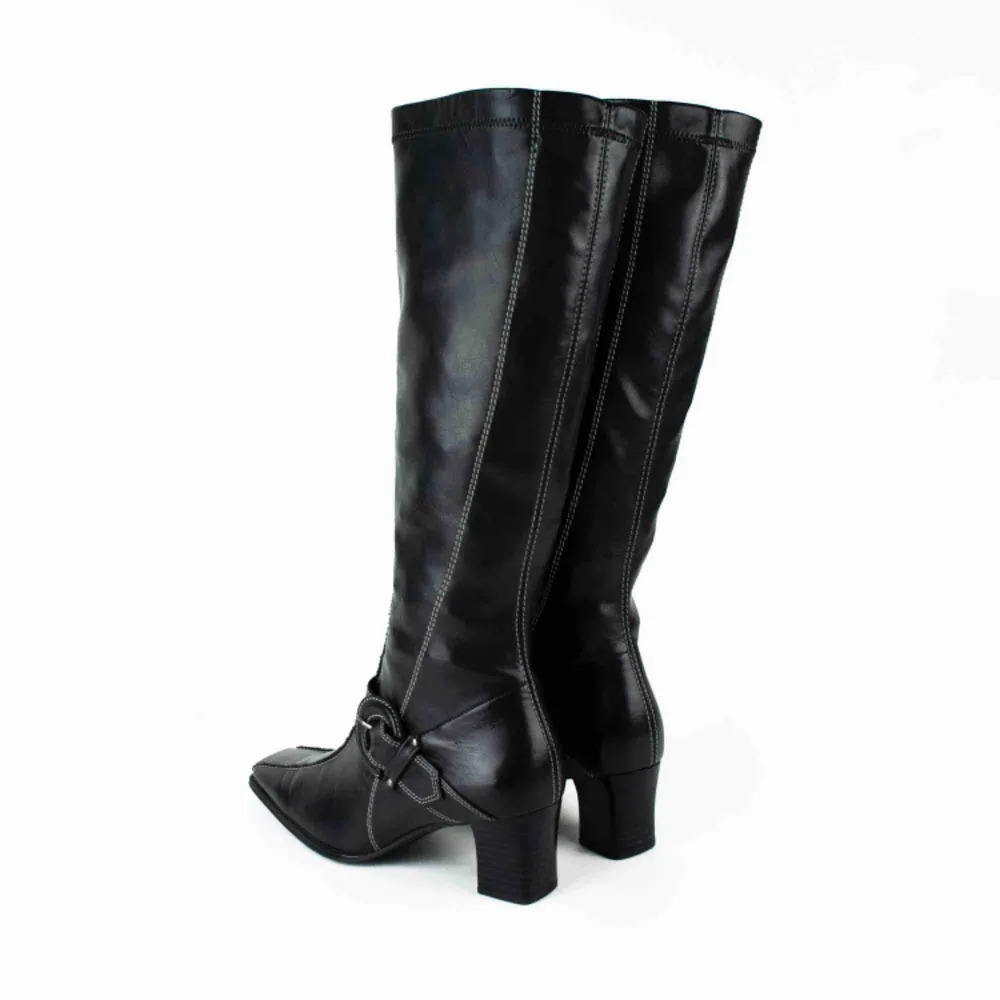 Vintage 90s 00s Y2K faux leather block heel square toe knee high boots in black Label: 37.5, feels like true to size, might fit size 37, judged by a person with size 38 Price is final! Free shipping! Ask for the full description! No returns!. Skor.