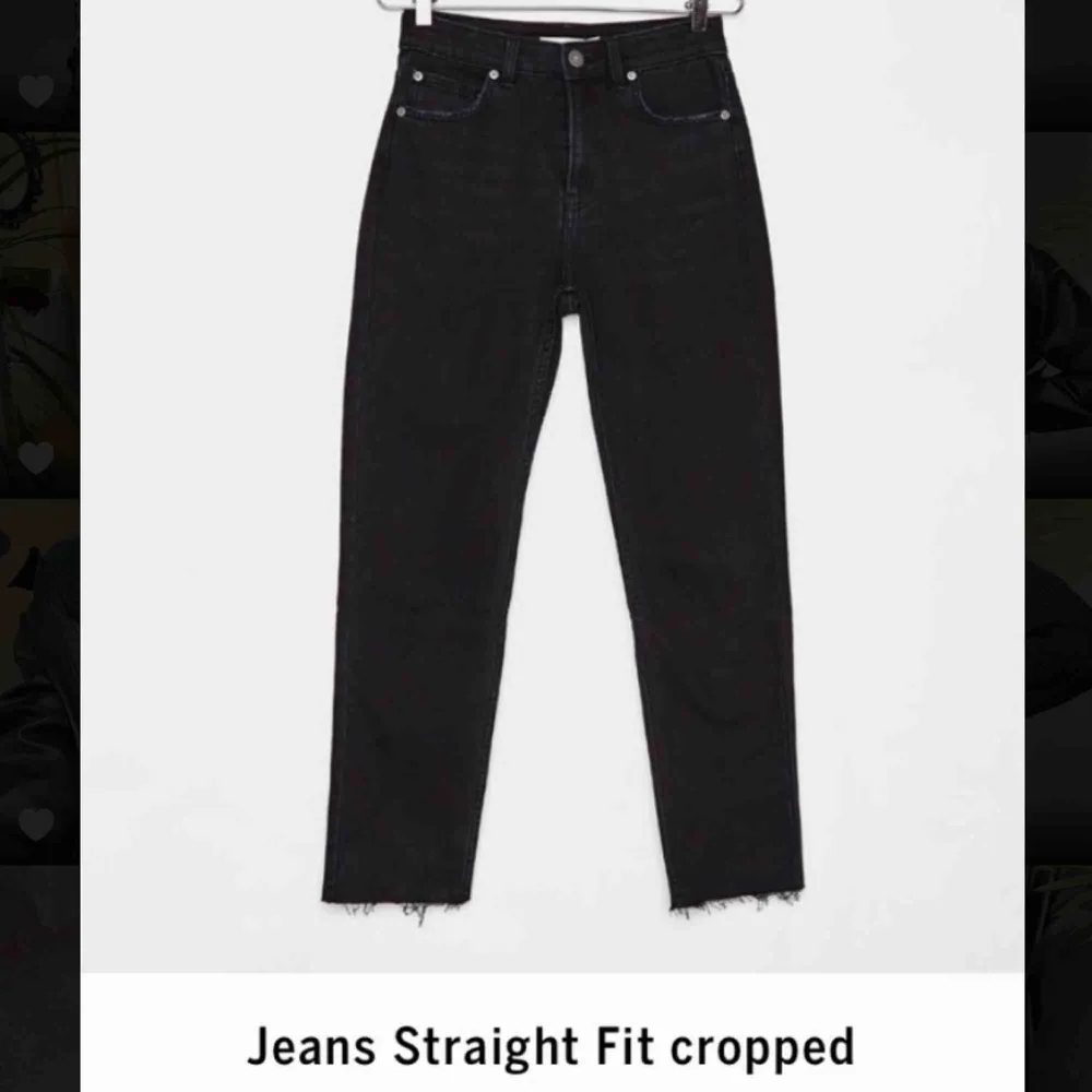 Riktigt snygga straight jeans. Säljer pga att de tyvärr är försmå för mig :/. Jeans & Byxor.