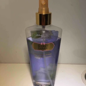  - Victoria’s Secret parfym 250ml Knappt använd    