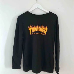  - Thrasher tröja i storlek S eller M köpt här på Plick. Frakten tillkommer! 