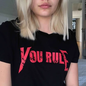  - You Rule tröja från Monki❤️ Jätte bra skick och säljer eftersom jag inte använder den